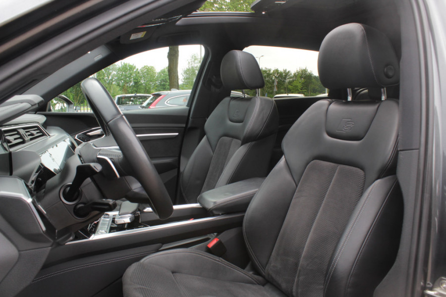 Audi e-tron Sportback 50 quattro S edition 71 kWh / SOH 93% / Panoramadak / Camera / Head-up / B&O / 20'' / Luchtvering / Keyless / CarPlay / Matrix LED / Stoelverwarming / DAB / ACC