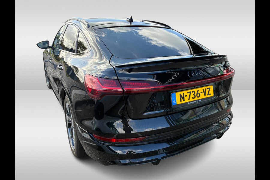 Audi e-tron Sportback 50 quattro S edition 71 kWh / SOH 93% / Panoramadak / Camera / Head-up / B&O / 20'' / Luchtvering / Keyless / CarPlay / Matrix LED / Stoelverwarming / DAB / ACC