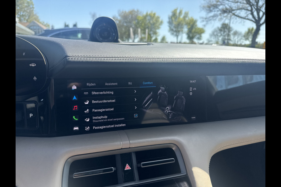 Porsche Taycan Cross Turismo 93 kWh / SOH 93,7% / Panoramadak / 360Camera / Luchtvering / Sportchrono / 20'' / Warmtepomp / Stoelverwarming 4x / DAB / CarPlay / Cruise Control