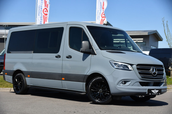 Mercedes-Benz Sprinter 319 V6 3.0 CDI L2H1 DC PB Edition Cruise, Camera, Carplay, 10,5'' Mbux, LED, Leder, Memorie, Trekhaak, 5 Zits, Uniek!