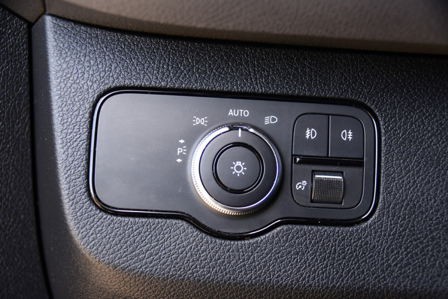Mercedes-Benz Sprinter 319 3.0 CDI L2H1 DC PB Edition 360 Camera, Cruise, Carplay, LED, Stoelverwarming, 190pk, Automaat, Trekhaak, 3500kg Trekhaak, Standakachel,Uniek!