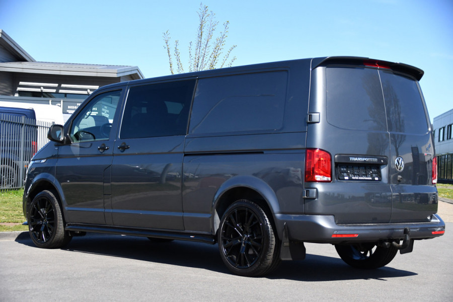 Volkswagen Transporter 2.0 TDI L2H1 30 DC 4Motion Bulli Virtual, Adaptieve Cruise, Camera, Carplay, LED, 2 x Schuifdeur, 150pk, 4x4, Automaat, Multimedia, Trekhaak, Uniek!