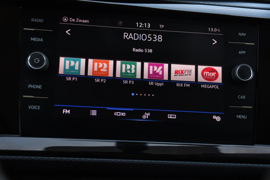 Volkswagen Transporter 2.0 TDI L2H1 30 DC 4Motion Bulli Virtual, Adaptieve Cruise, Camera, Carplay, LED, 2 x Schuifdeur, 150pk, 4x4, Automaat, Multimedia, Trekhaak, Uniek!