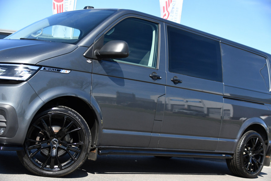 Volkswagen Transporter 2.0 TDI L2H1 30 DC 4Motion Bulli Virtual, Adaptieve Cruise, Camera, Carplay, LED, 2 x Schuifdeur, 150pk, 4x4, Automaat, Multimedia, Trekhaak, Uniek!