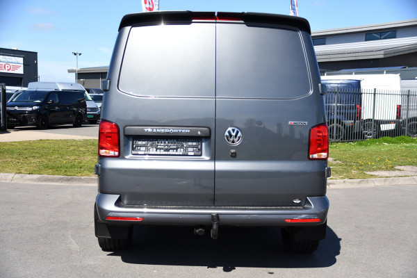 Volkswagen Transporter 2.0 TDI L2H1 30 DC 4Motion Bulli Virtual, Adaptieve Cruise, Camera, Carplay, LED, 2 x Schuifdeur, 150pk, 4x4, Automaat, Multimedia, Trekhaak, Uniek!