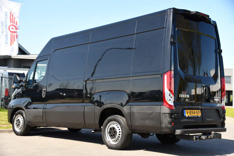 Iveco Daily 35S16V 2.3 352 H3 L Black Edition Camera, Airco, 3500kg Trekhaak, 155pk, Automaat, Clima, Navi, Uniek!