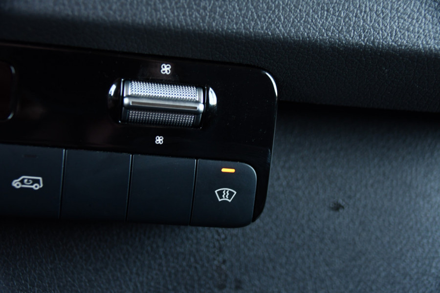 Mercedes-Benz Sprinter 319 V6 3.0 CDI L2H2 PB Edition Cruise, 360 Camera, Carplay, LED, 3500kg Trekhaak, 10,5'' Mbux, 190pk, Automaat, Voorruit verwarming, Uniek!