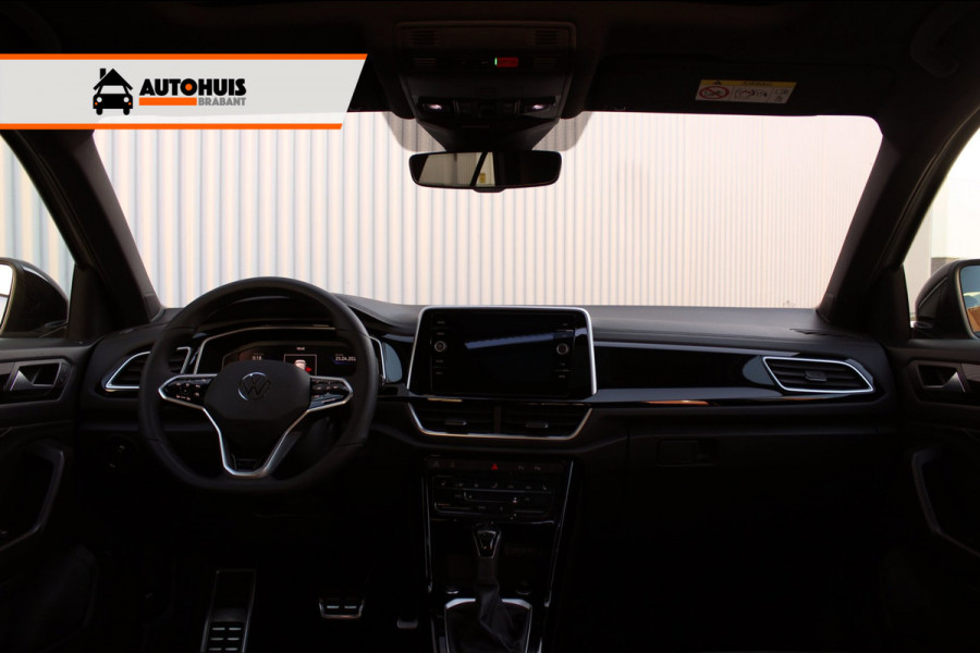 Volkswagen T-Roc 1.5 TSI DSG Aut. R-Line Pano, IQ.Light, Keyless