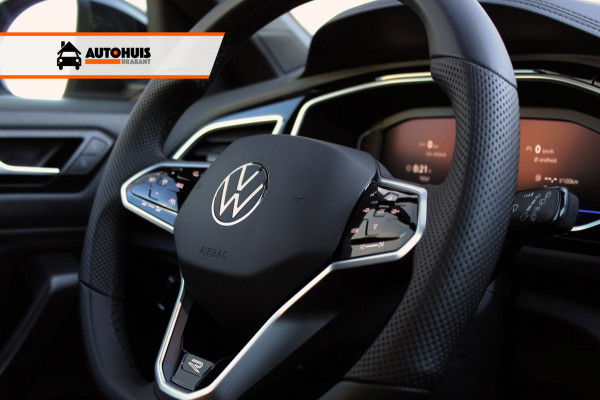 Volkswagen T-Roc 1.5 TSI DSG Aut. R-Line Pano, IQ.Light, Keyless