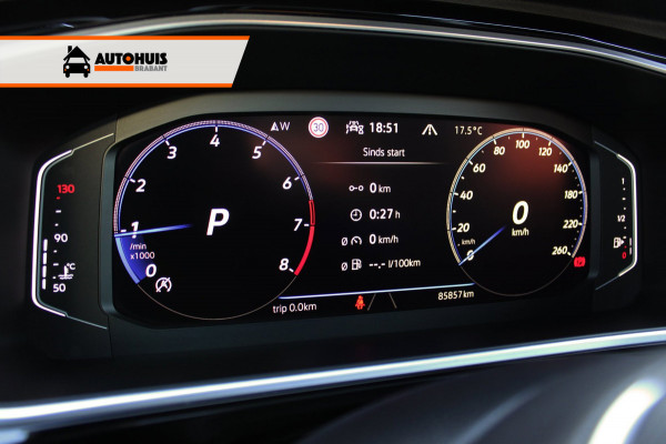 Volkswagen T-Roc 1.5 TSI DSG Aut. R-Line Pano, IQ.Light, Keyless