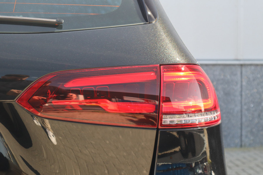 Mercedes-Benz B-Klasse 250 e Busin. Sfeerverlichting / Camera / 19inch / Trekhaak