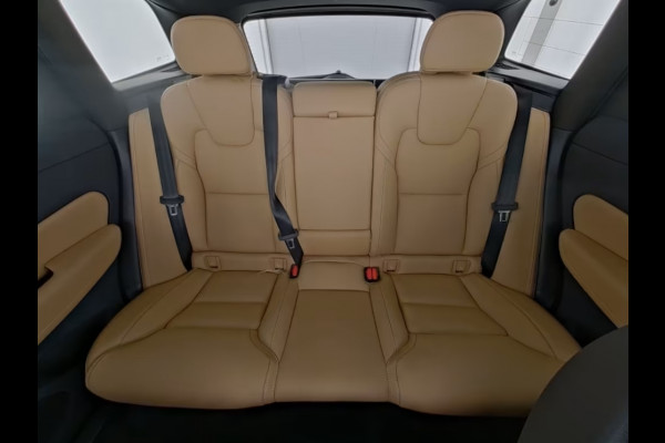 Volvo XC60 2.0 T8 Hybrid AWD Plus Bright (335kW/455PK) BEIGE LEDER, LUCHTV, PANO, TREKH, 21-inch LMV ** Slechts 9.090km. ** ** INFORMEER OOK NAAR ONZE AANTREKKELIJKE FINANCIAL-LEASE TARIEVEN **