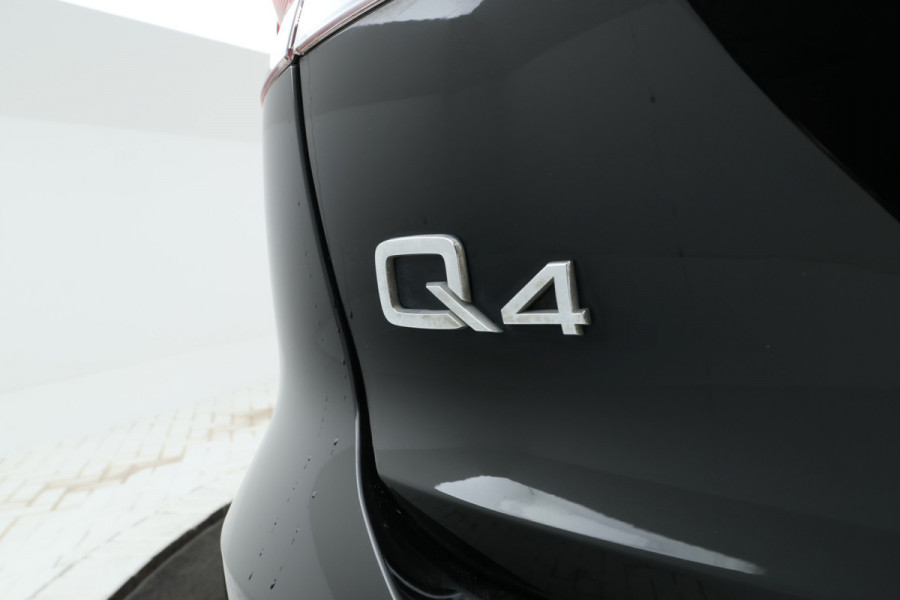 Audi Q4 e-tron 45 quattro S edition 77 kWh 265PK, S-line! Leer, Climate,