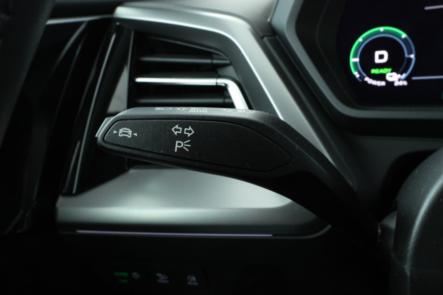 Audi Q4 e-tron 45 quattro S edition 77 kWh 265PK, S-line! Leer, Climate,