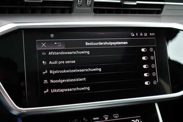 Audi A6 Limousine 55 TFSI e quattro Competition Pano Ultra-blau HUD ACC B&O