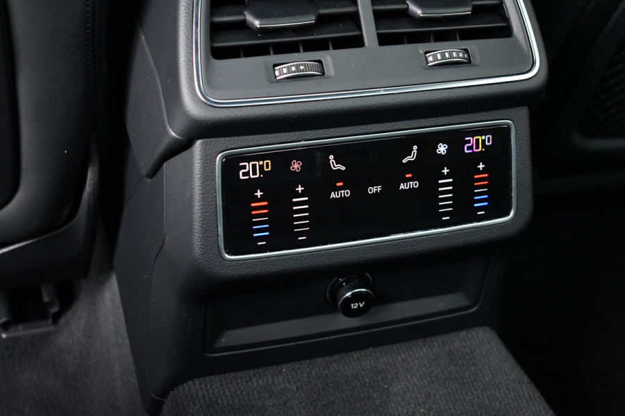 Audi A6 Limousine 55 TFSI e quattro Competition Pano Ultra-blau HUD ACC B&O