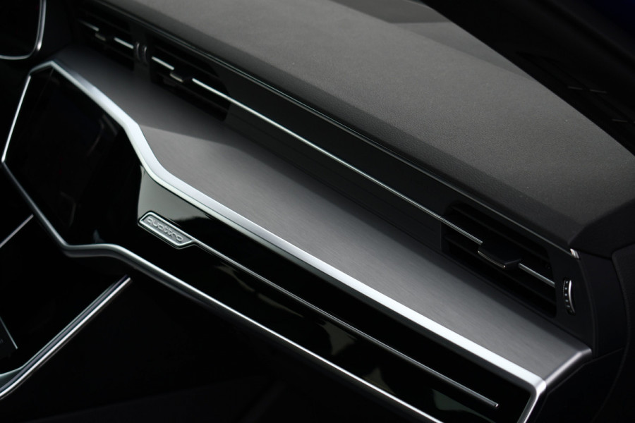 Audi A6 Limousine 55 TFSI e quattro Competition Pano Ultra-blau HUD ACC B&O