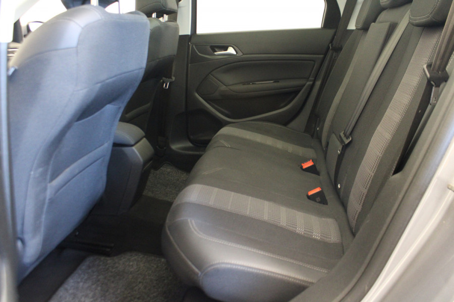 Peugeot 308 SW 1.2 PureTech Blue Lease Premium |Pano|Trekhaak|Camera|