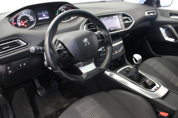 Peugeot 308 SW 1.2 PureTech Blue Lease Premium |Pano|Trekhaak|Camera|