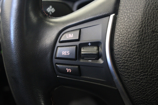 BMW 3 Serie Touring 320d EDE Saphir Edition |Navi|Leder|Camera|