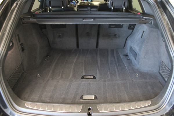 BMW 3 Serie Touring 320d EDE Saphir Edition |Navi|Leder|Camera|