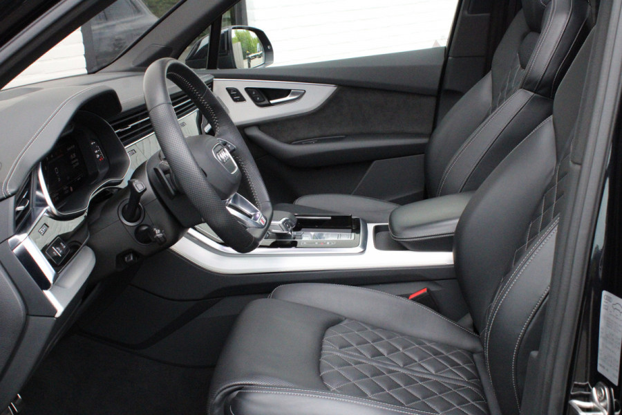 Audi Q7 4.0 TDI SQ7 quattro / Pano / 7-pers / Luchtvering / 4W-Sturing / Massage / Vol Opties / NIEUWSTAAT