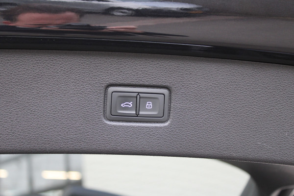 Audi Q7 4.0 TDI SQ7 quattro / Pano / 7-pers / Luchtvering / 4W-Sturing / Massage / Vol Opties / NIEUWSTAAT