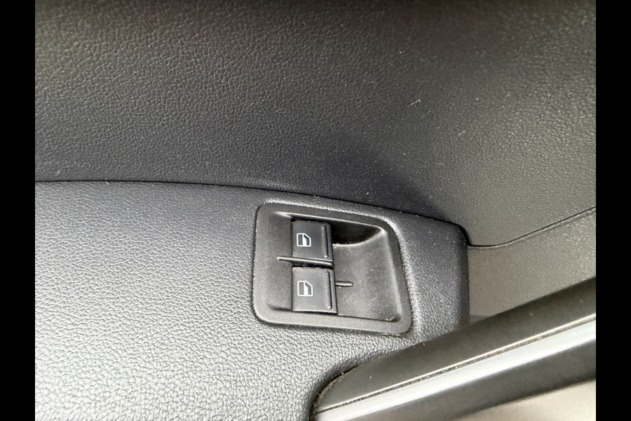 Volkswagen Caddy 2.0 TDI L1H1 BMT Comfortline  CarPlay/trekhaak/navigatie systeem