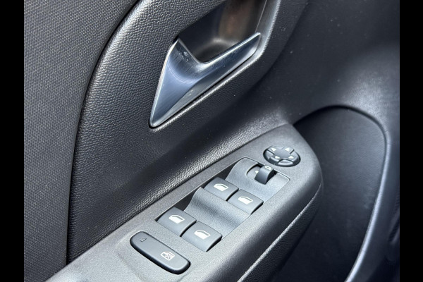Opel CORSA-E Elegance 50 kWh SoH 100%|Carplay|Camera|Clima|Cruise|Goed Onderhouden|APK tot 09-2027