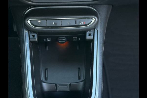 Fiat 600E La Prima 54 kWh, achteruitrijcamera,lederen interieur, stoelverwarming, 9360 km, 1 e eigenaar