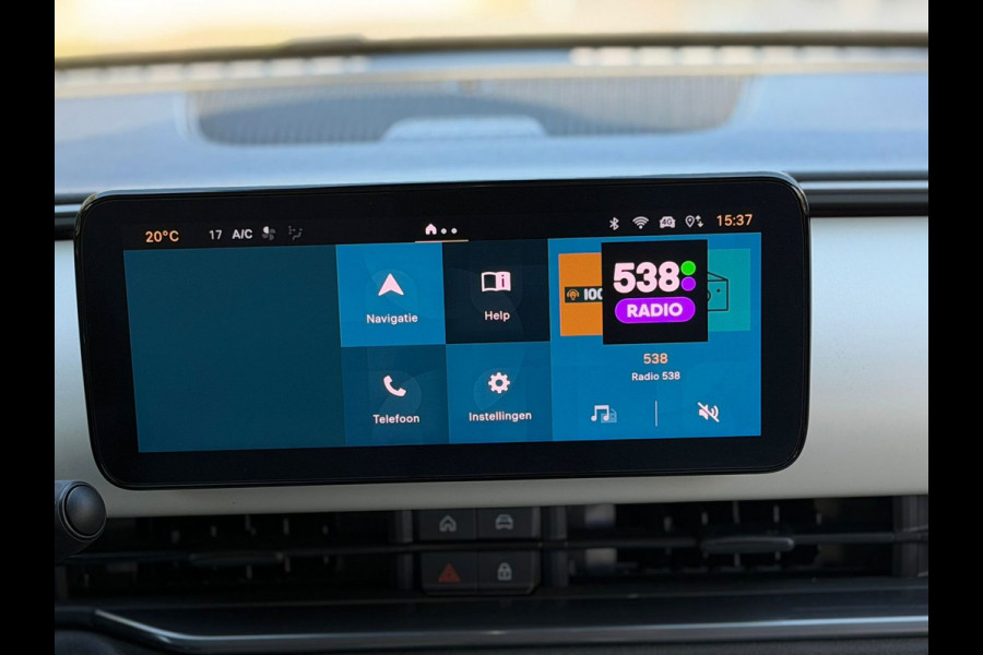 Fiat 600E La Prima 54 kWh, achteruitrijcamera,lederen interieur, stoelverwarming, 9360 km, 1 e eigenaar