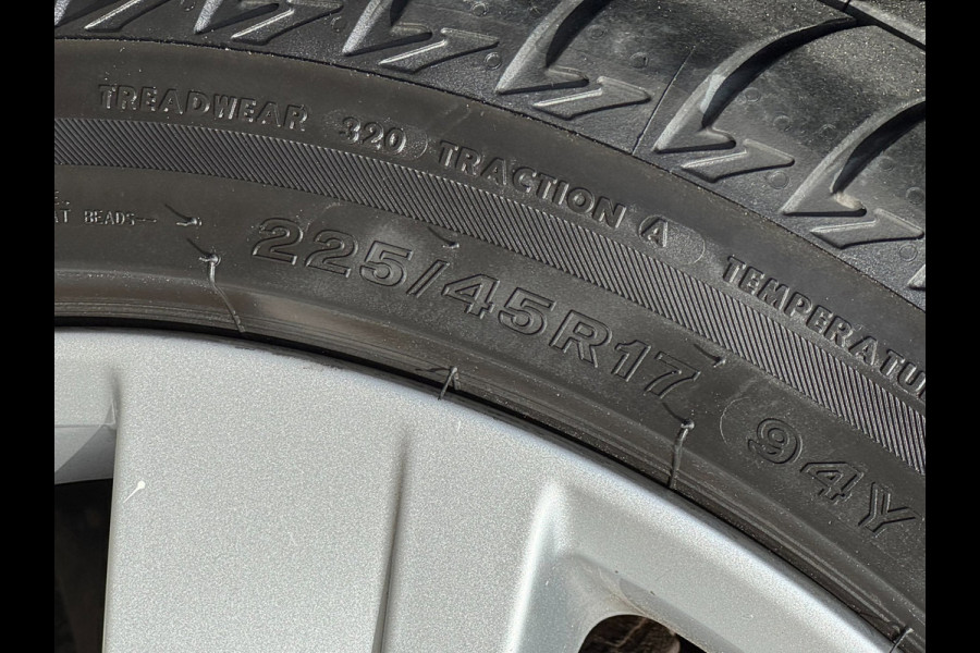 Seat Leon 1.5 TSI FR ACT - Navigatie I Sport pakket I LED I PDC I Sport velgen I Dealer onderhouden