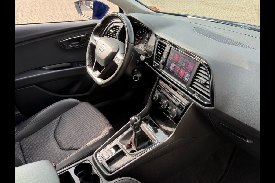 Seat Leon 1.5 TSI FR ACT - Navigatie I Sport pakket I LED I PDC I Sport velgen I Dealer onderhouden