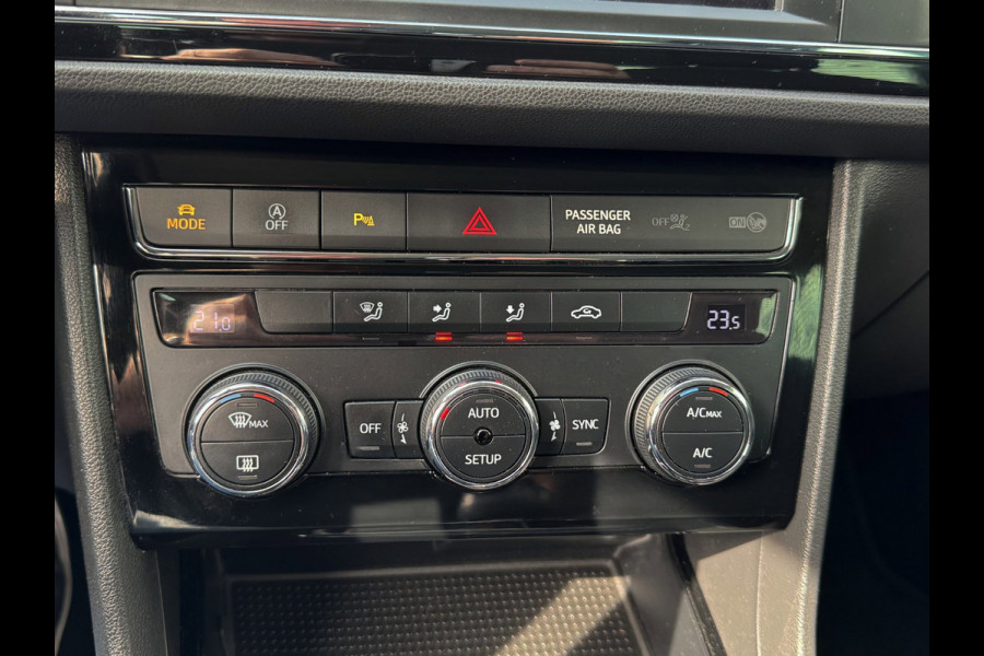 Seat Leon 1.5 TSI FR ACT - Navigatie I Sport pakket I LED I PDC I Sport velgen I Dealer onderhouden