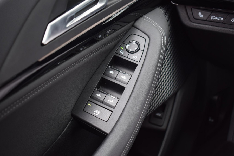 BMW 2 Serie Active Tourer 218i | Leer | Camera | Apple CarPlay