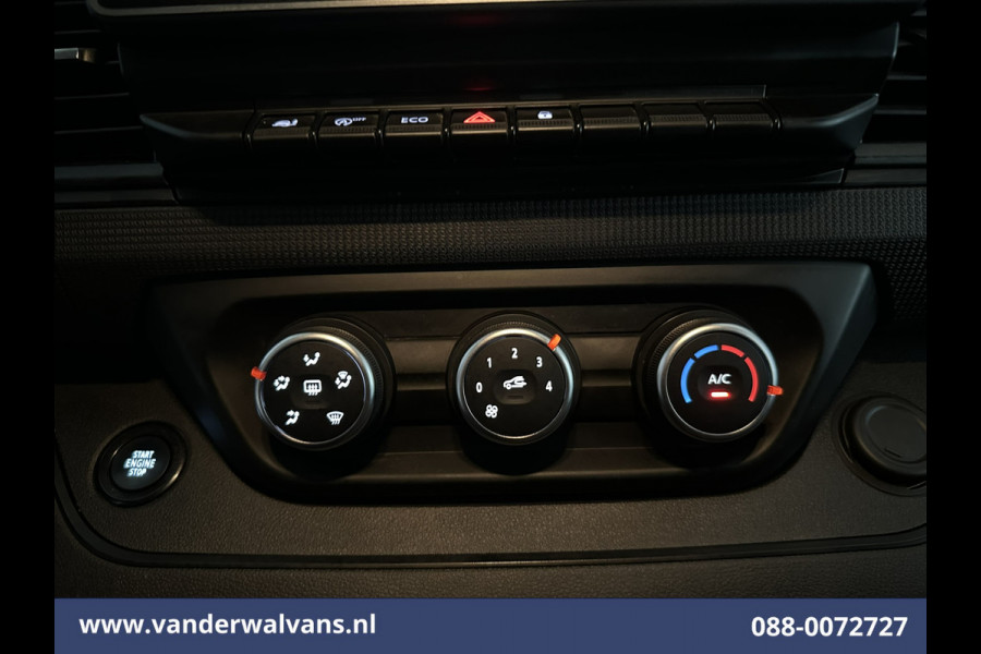 Renault Trafic 2.0 dCi 131pk L2H1 Euro6 Airco | Camera | Navigatie | Cruisecontrol | LED | Parkeersensoren Bijrijdersbank, 2500kg trekvermogen