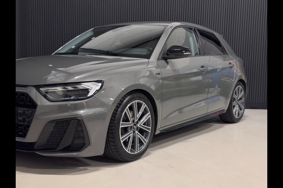 Audi A1 Sportback 30 TFSI 3X S-LINE | LED | CAMERA | CARPLAY | STOELVERW.