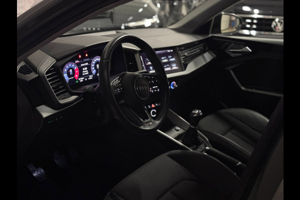 Audi A1 Sportback 30 TFSI 3X S-LINE | LED | CAMERA | CARPLAY | STOELVERW.