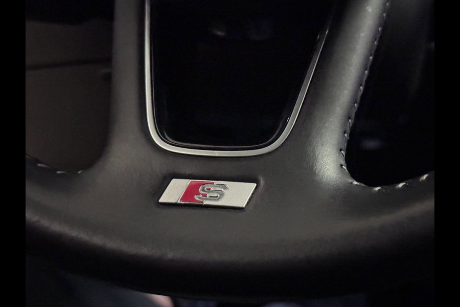 Audi A1 Sportback 30 TFSI 3X S-LINE | LED | CAMERA | CARPLAY | STOELVERW.