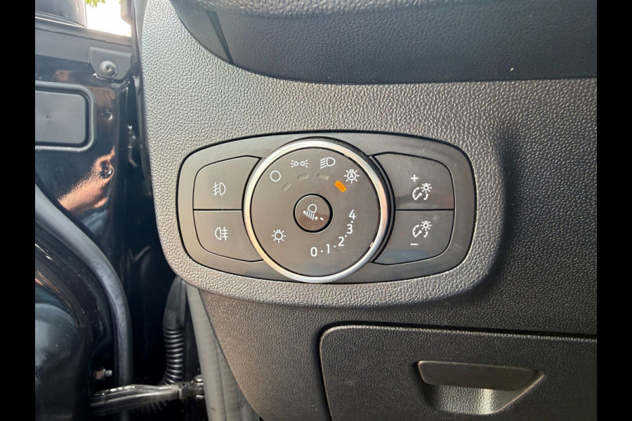Ford Fiesta 1.1 | Navi | CarPlay | Stoel + Stuur verwarming