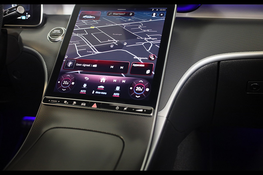 Mercedes-Benz C-Klasse 300 e AMG 63 Look / Massage / Burmester / Head Up / 360 Camera / Acc / Elek Stoelen / Open Pano / 20 Inch
