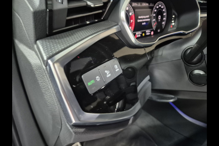 Audi Q3 Sportback 40 TFSI quattro S Edition | Clima| Pano | Camera | Navi | Stoelverwarming |