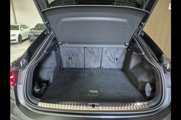 Audi Q3 Sportback 40 TFSI quattro S Edition | Clima| Pano | Camera | Navi | Stoelverwarming |
