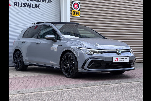 Volkswagen Golf 1.5 eTSI R-Line Business+ Pano/Sfeer/Acc