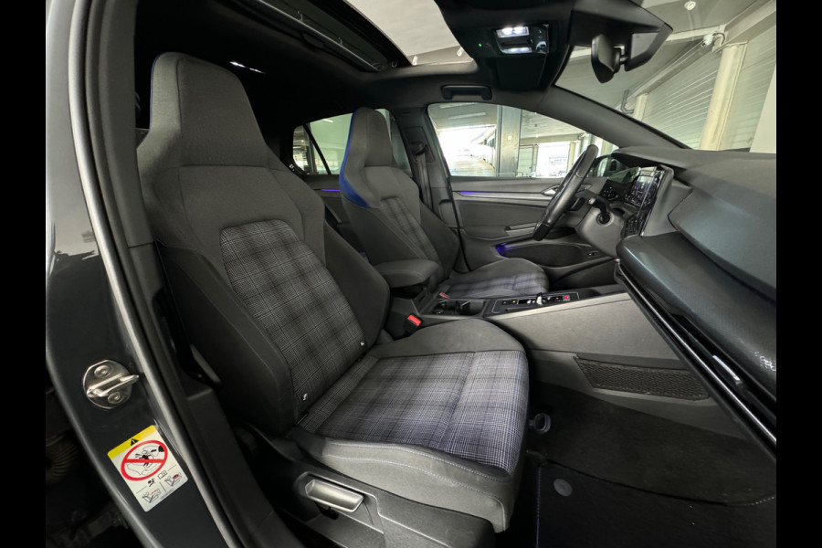 Volkswagen Golf 1.4 eHybrid GTE Pano|Keyless|IQ|Sfeer|In.BTW