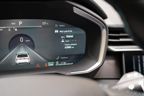 Lynk & Co 01 1.5 | Zwart optiek | Panoramadak | Navigatie | Memory | Apple CarPlay
