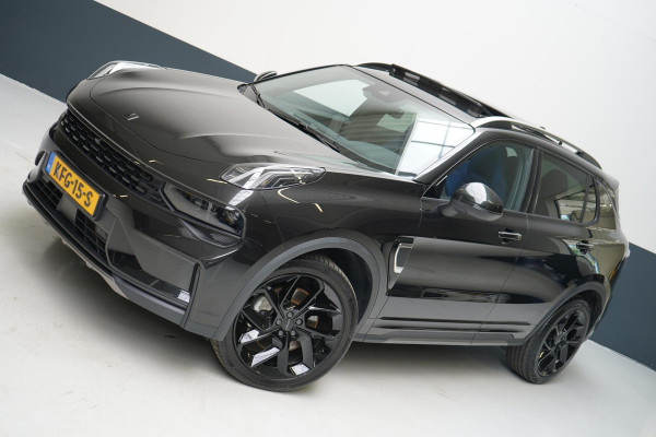 Lynk & Co 01 1.5 | Zwart optiek | Panoramadak | Navigatie | Memory | Apple CarPlay