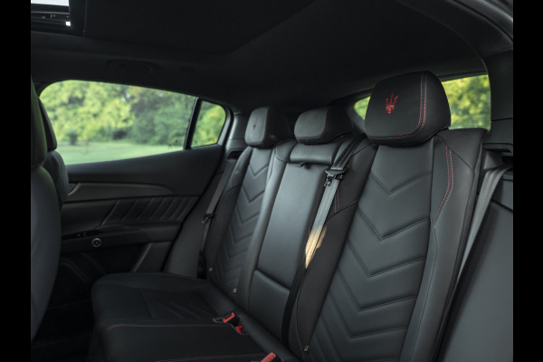 Maserati Grecale 3.0 V6 Trofeo 530pk | 2e eig | Carbon Pack | Pano-dak | Sonus Faber | NL-auto