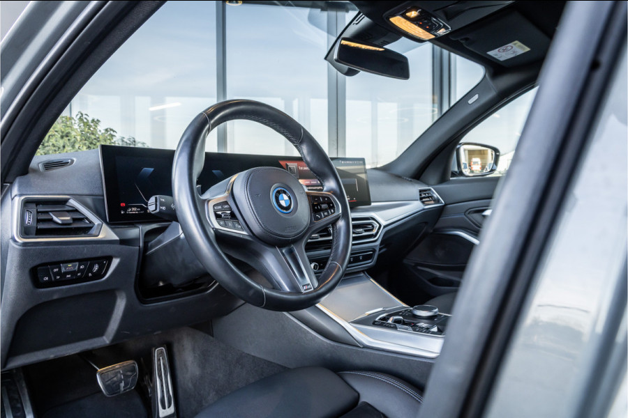 BMW 3 Serie Touring 320e - M Sport | Cruise Control | Stoelverwarming | Keyless
