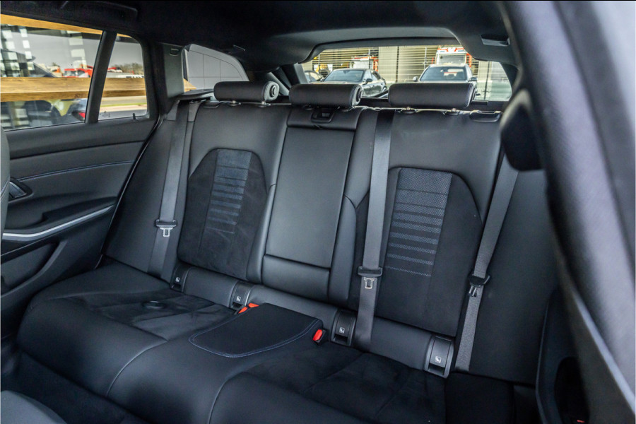 BMW 3 Serie Touring 320e - M Sport | Cruise Control | Stoelverwarming | Keyless
